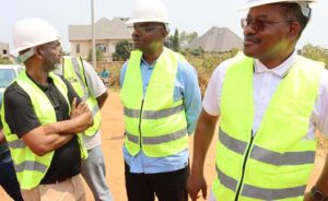 Minister of Energy, Ibrahim Uwizeye (left), Minister of Finance of Burundi, Audace Niyonzima (right), and the African Development Bank’s Country Manager in Burundi, Pascal Yembiline (centre), during the inspection tour. 